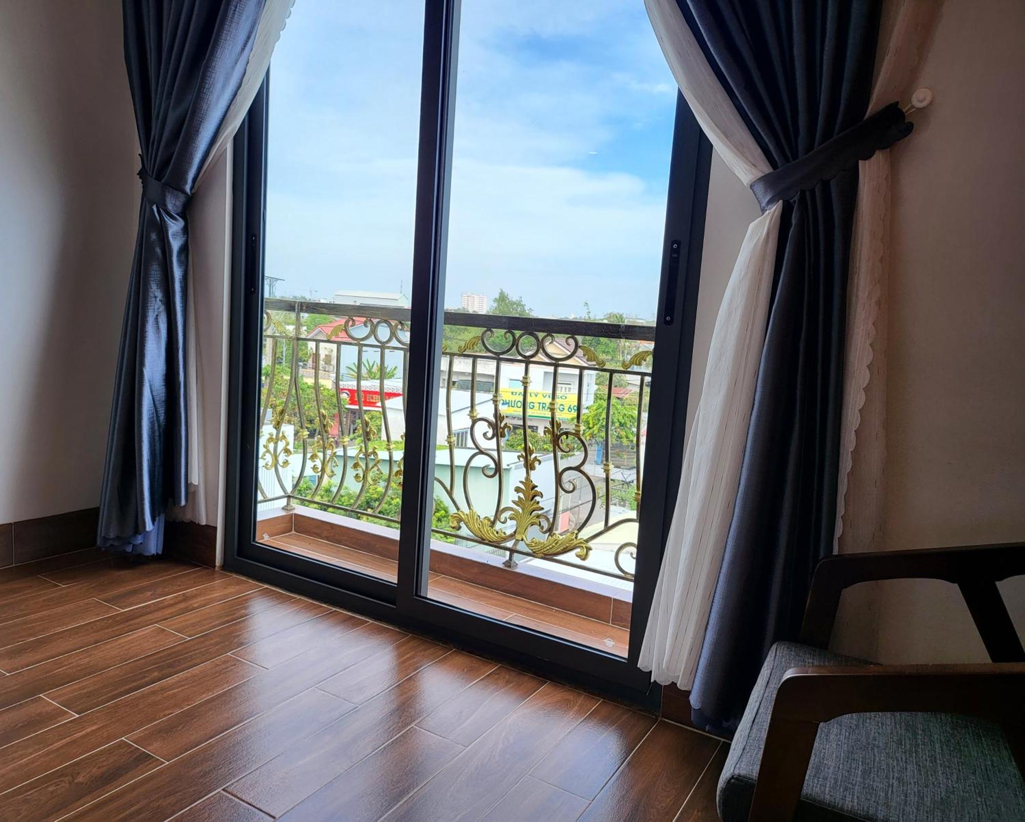 Ruby Hotel Vĩnh Long Extérieur photo