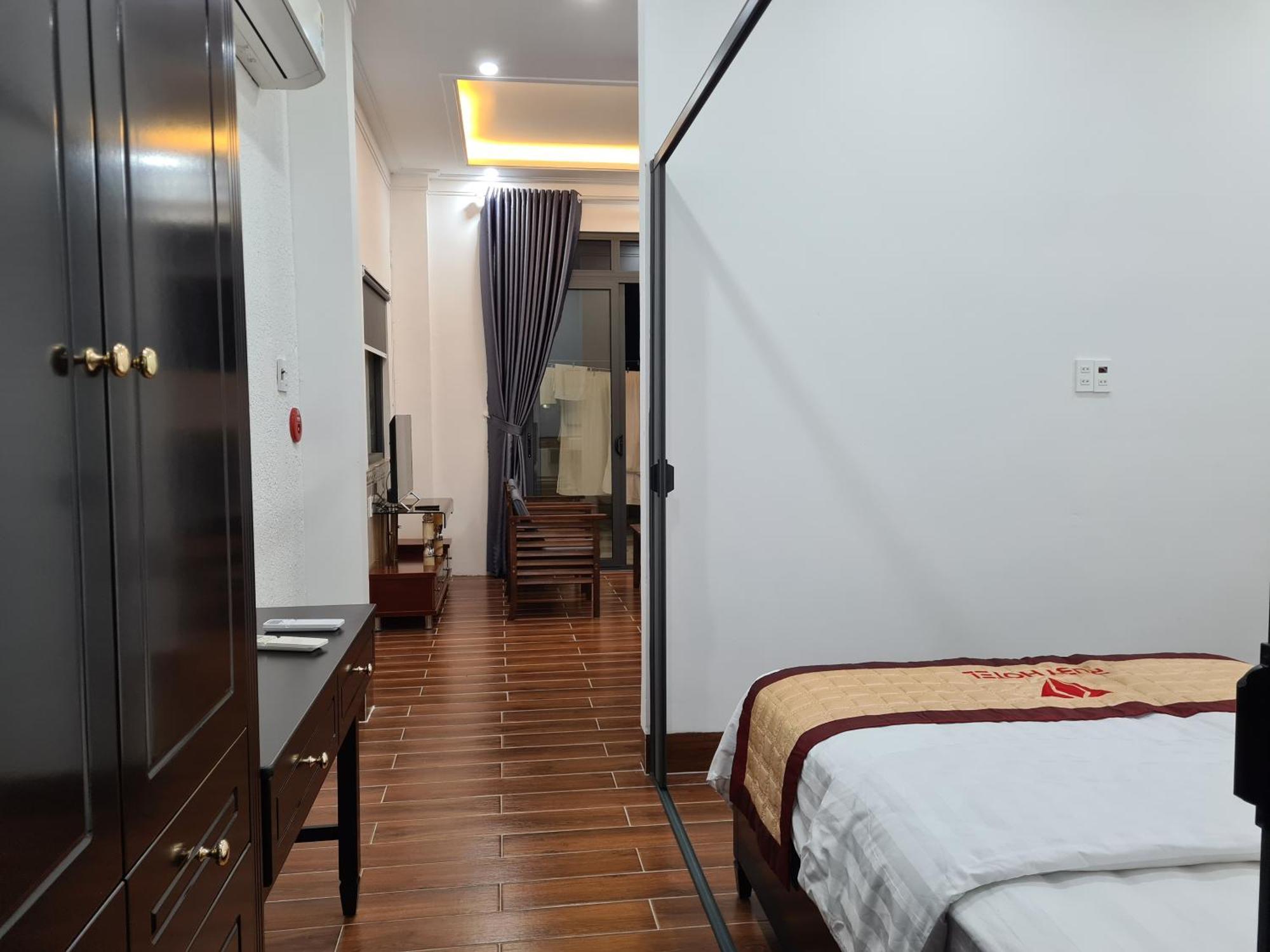 Ruby Hotel Vĩnh Long Extérieur photo